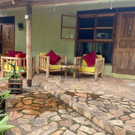 Afro Smile Hotel & Guest House - 진자 외부 사진