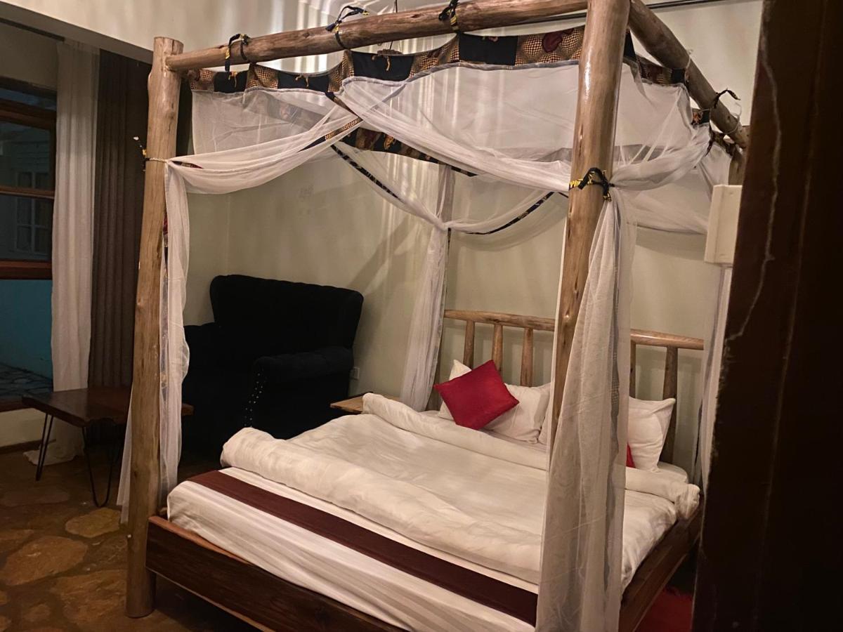 Afro Smile Hotel & Guest House - 진자 외부 사진