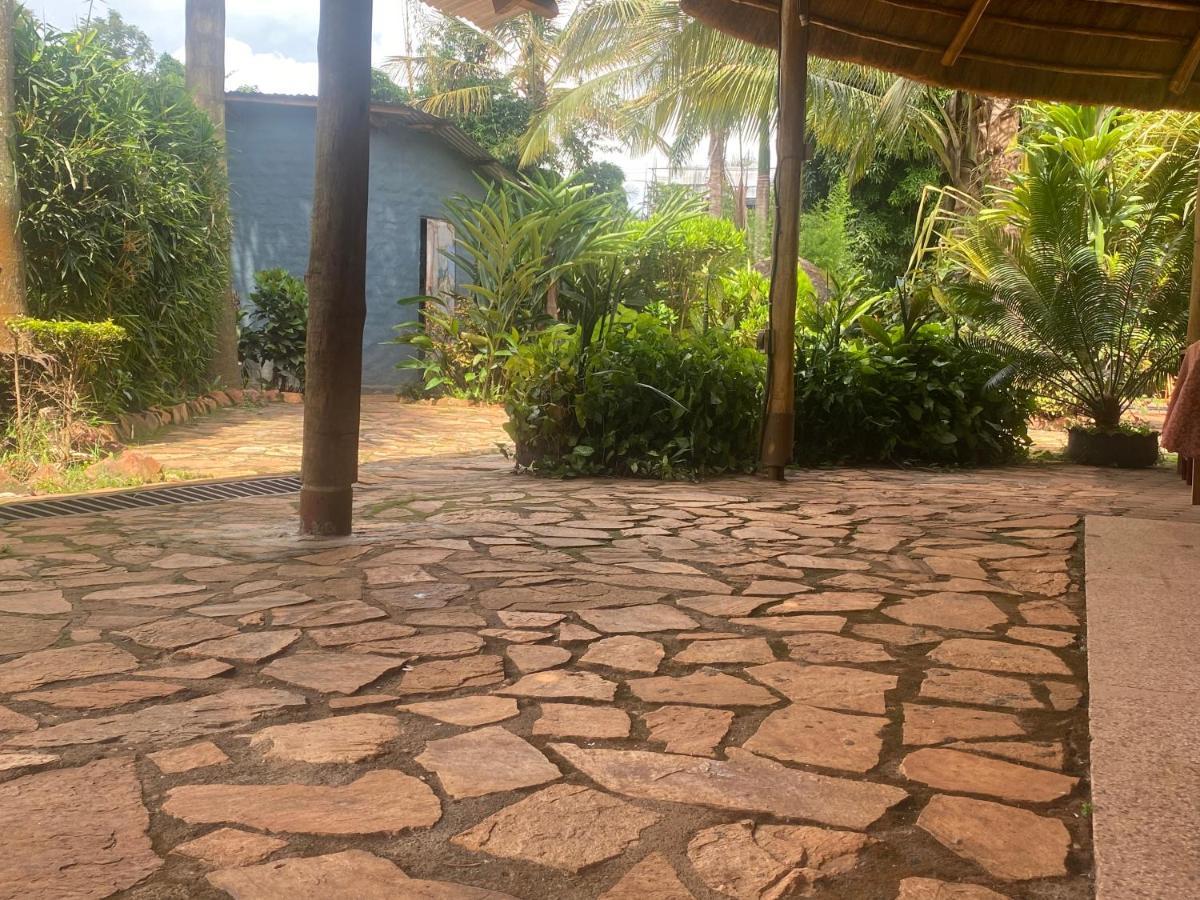Afro Smile Hotel & Guest House - 진자 외부 사진