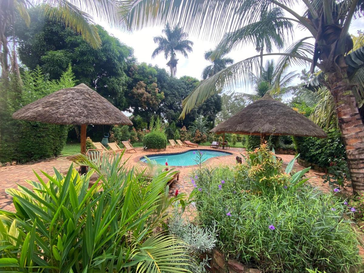 Afro Smile Hotel & Guest House - 진자 외부 사진